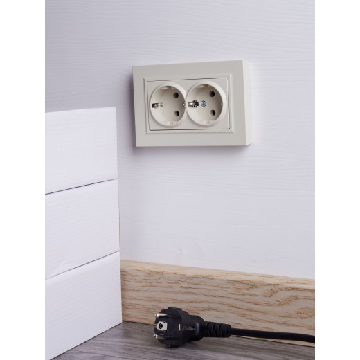 BRITE Роз. 2-я с з/к без з/ш 16А в сб. РС12-3-БрКр беж. IEK