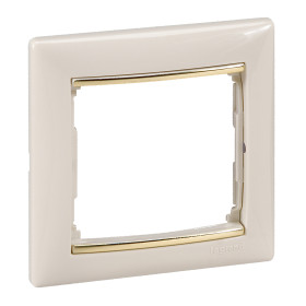 Legrand Valena Крем/Золото Рамка 1-ая.