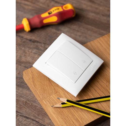 Валенсия выключатель 2-кл. 10А белый проходной EKF PROxima