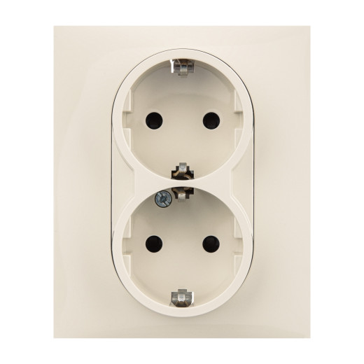 SUNO. Силовая розетка двойная 2х2К+З 16А 250В. С защитными шторками. Безвинтовые зажимы Цвет 