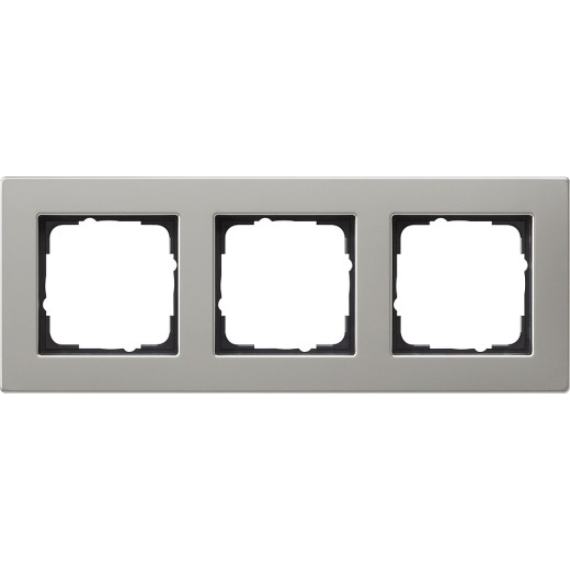 Рамка тройная заподлицо