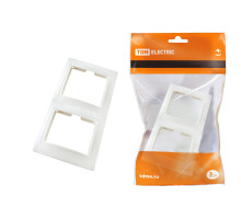 TDM Рамка 2-х постовая вертикальная белая 