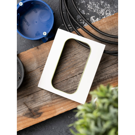 Стокгольм Рамка для розетки 2-местная белая с линией цвета зеленый EKF PROxima