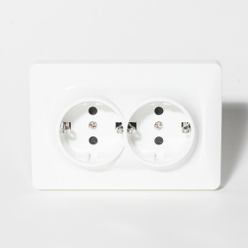 SPL Розетка электрическая 2x2К+З, 16А, 220-250V (белый)