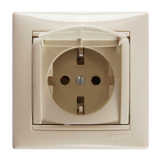 Розетка с заземлением - Legrand Valena - со шторками с защитной крышкой 16А 250В винтовые зажимы - слоновая кость