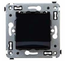 DKC Avanti Вывод кабеля из стены 