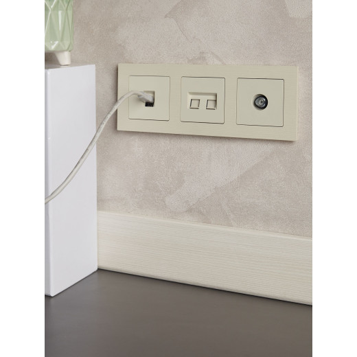 BRITE Роз. TV проходная РТВ10-0-БрКр беж. IEK