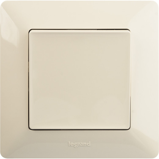 Valena LIFE.Выключатель 10АХ 250В с лицевой панелью.Безвинтовые зажимы.Слоновая кость