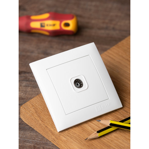 Валенсия розетка телевизионная 1-местная 75Ом 5-862МГц белая EKF PROxima