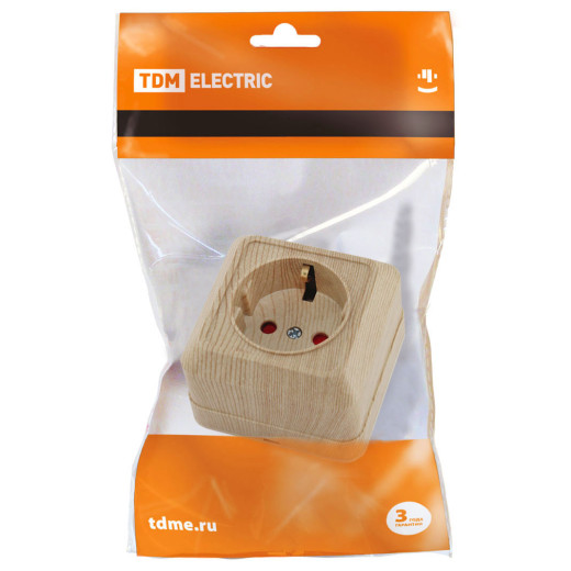 Розетка 2П+З открытой установки с з/ш IP20 16А, сосна 