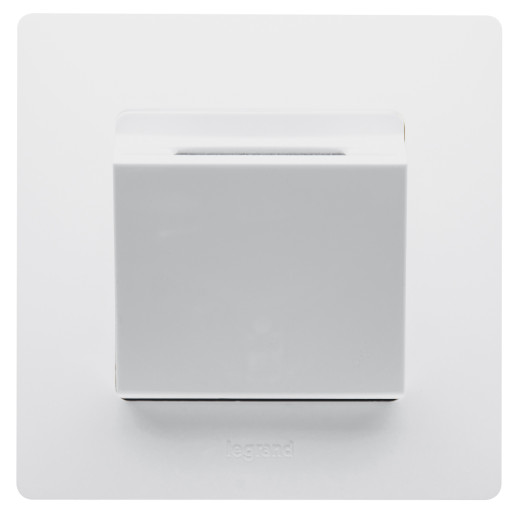 Выключатель карточный с подсветкой - Legrand Etika - с задержкой выключения 2А 250В винтовые зажимы - белый