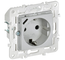 IEK SKANDY Серебряный Розетка с/з с защитными шторками 16А с USB C 18Вт SK-R17S