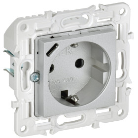 IEK SKANDY Серебряный Розетка с/з с защитными шторками 16А с USB C 18Вт SK-R17S