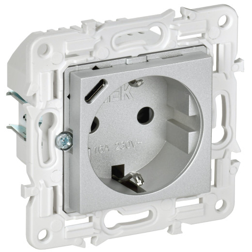 SKANDY Роз. с з/к/ш 16А с USB C 18Вт SK-R17S сереб. IEK