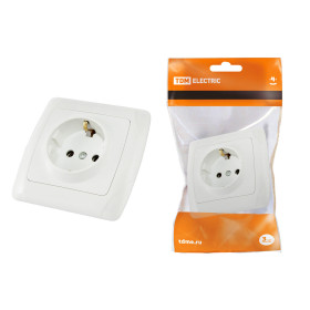 TDM Розетка 2П+З 16А 250В белая 