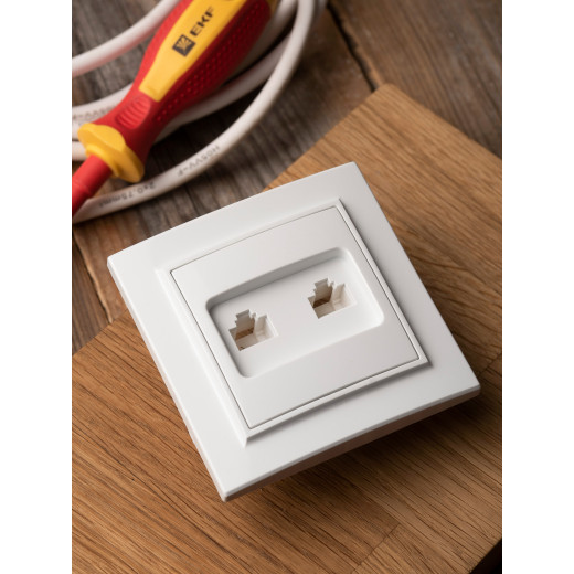 Минск Розетка RJ-45+Phone СП белая EKF Basic