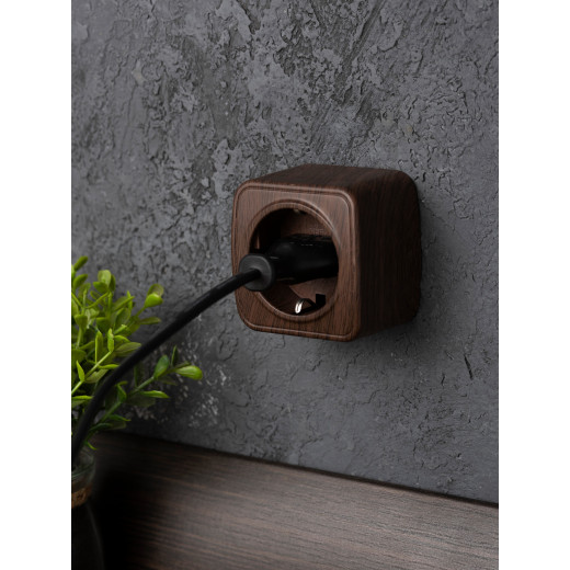 Розетка 1-местная ОП Минск 16А с заземлением тёмное дерево EKF