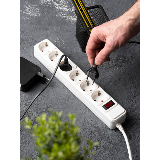 Сетевой фильтр 6*5м 16А/3,2кВт с выкл. c/з ПВС 3x1,0 Блокбастер XL EKF PROxima