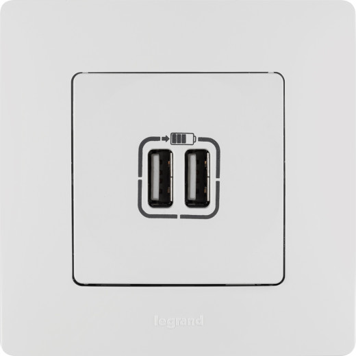 Зарядное устройство USB тип А / тип А - Legrand Etika - 3000мА 15Вт - белый