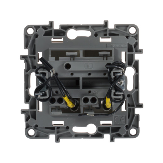 Выключатель двухклавишный с подсветкой/индикацией - Legrand Etika - 10А 250В безвинтовые зажимы - слоновая кость