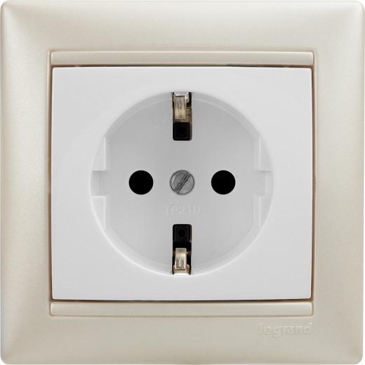 Розетка с заземлением - Legrand Valena - без шторок 16А 250В винтовые зажимы - белый
