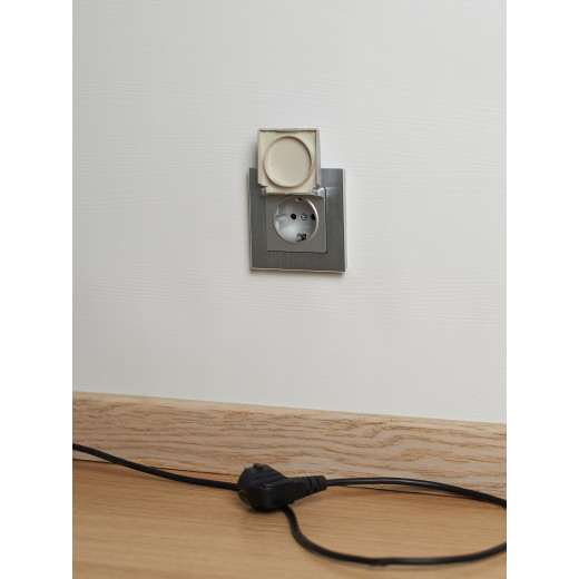 BRITE Роз. с з/к/ш с кр. 16А IP20 РСбш10-3-БрА алюм. IEK