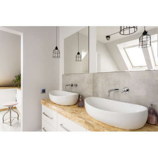 Розетка с заземлением IP44 - Legrand Etika - со шторками с защитной крышкой 16А 250В винтовые зажимы - алюминий