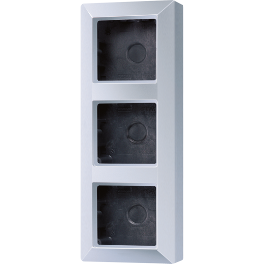 Коробка для накладного монтажа 3-кратная, алюминий