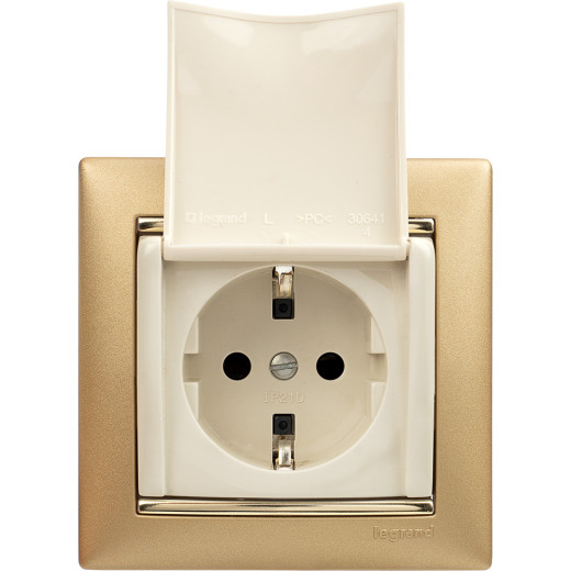 Розетка с заземлением - Legrand Valena - со шторками с защитной крышкой 16А 250В винтовые зажимы - слоновая кость