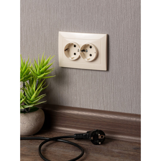 Валенсия розетка 2-местная с/з 16А кремовая с защ. штор. EKF PROxima