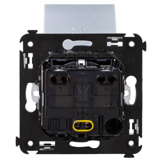 Розетка с крышкой в стену, 2P+E, с з/ш, Avanti, закаленная сталь