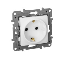 Legrand Etika Бел Розетка с/з со шторками, винт. клем..