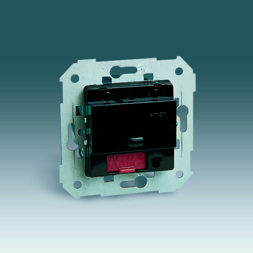 Выключатель инфракрасный, переключатель, 2000Вт 230В, (пульт 75350-39(69)), S27,82,82N,88, механизм