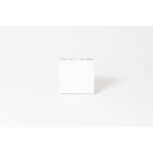 Выключатель одноклавишный 45х45 белый, с безвинтовым зажимом