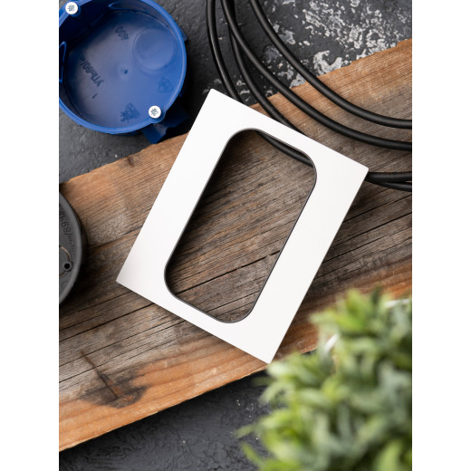 Стокгольм Рамка для розетки 2-местная белая с линией цвета черный EKF PROxima