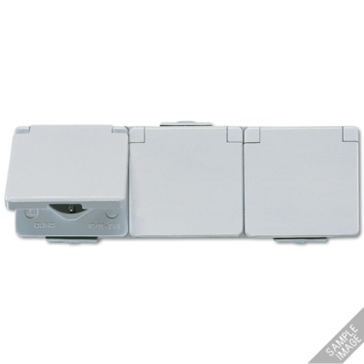 Штепсельная розетка SCHUKO для накладного монтажа тройная горизонтальная IP44