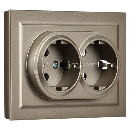 BRITE Роз. 2-я с з/к без з/ш 16А в сб. РС12-3-БрШ шамп. IEK