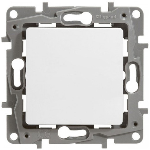 Выключатель кнопочный одноклавишный - Legrand Etika - с нормально-открытым/нормально-закрытым контактом 6А 250В безвинтовые зажимы - белый