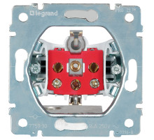 Legrand PRO 21 Мех Розетка 2К+З с мех. блокировкой, винтовые клеммы.