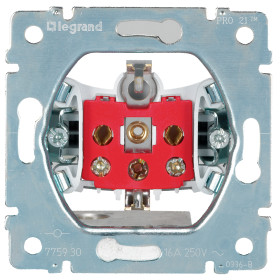 Legrand PRO 21 Мех Розетка 2К+З с мех. блокировкой, винтовые клеммы.