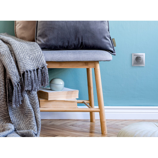 Розетка с заземлением - Legrand Valena - без шторок 16А 250В винтовые зажимы - алюминий