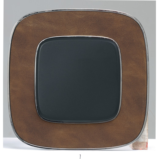 Valena IN'MATIC.Выключатель 10АХ 250В.Безвинтовые зажимы