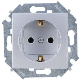 Simon 15 Алюминий Розетка с/з, 16А, 250В, винт.зажим