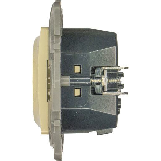 Розетка с заземлением с USB тип C - Legrand Etika - со шторками 16А 250В 1500мА 7,5Вт безвинтовые зажимы - слоновая кость