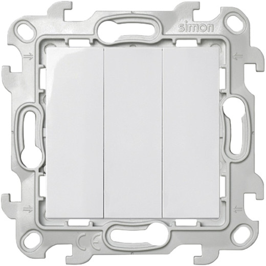 Трехклавишный выключатель, белый