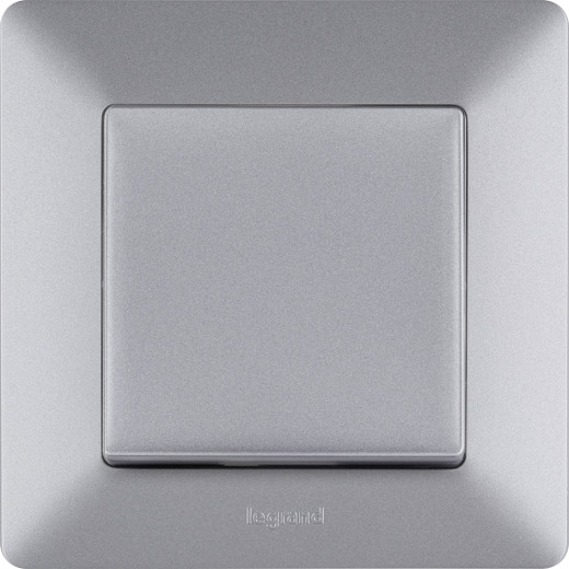 Valena LIFE.Переключатель 10АХ 250В с лицевой панелью.Безвинтовые зажимы.Алюминий