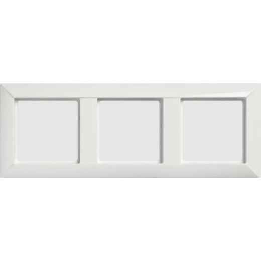 Рамка 3-кратная для вертикальной и горизонтальной установки; белая