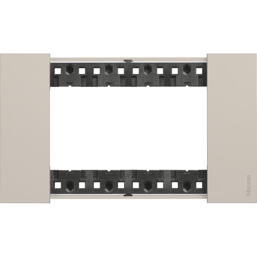 LIVING NOW. Декоративная рамка 4 модуля.Цвет Песочный.