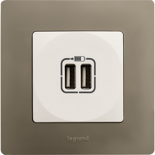 Зарядное устройство USB тип А / тип А - Legrand Etika - 3000мА 15Вт - белый