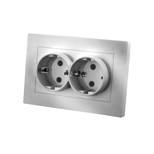 Розетка двойная 2П+З 16А 250В серебр. металлик 